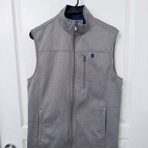 Izod Men's Charcoal Gray Vest